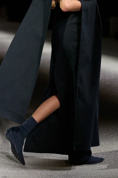 Look 4